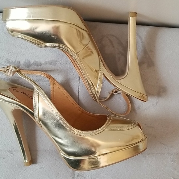 Gold peep-toe sling back pump - Picture 4 of 4